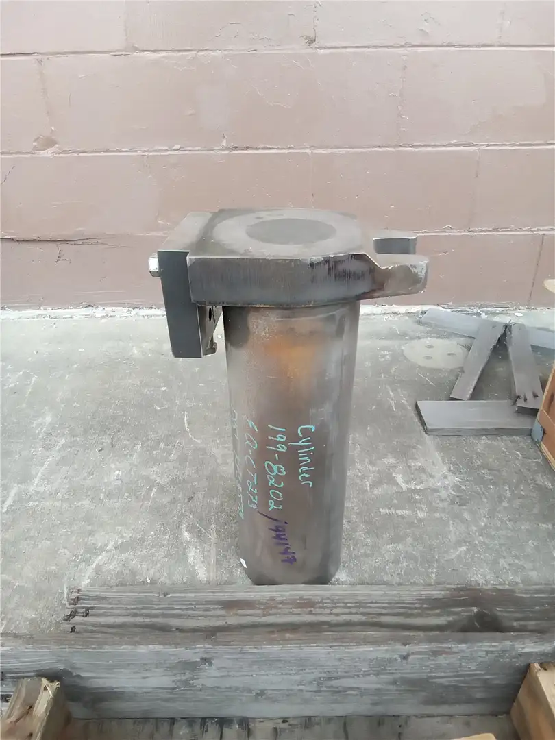 USED CYLINDER AS image