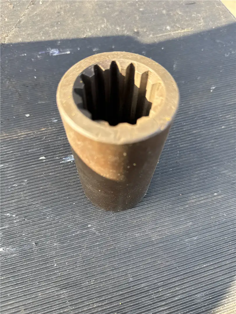 USED COUPLING image