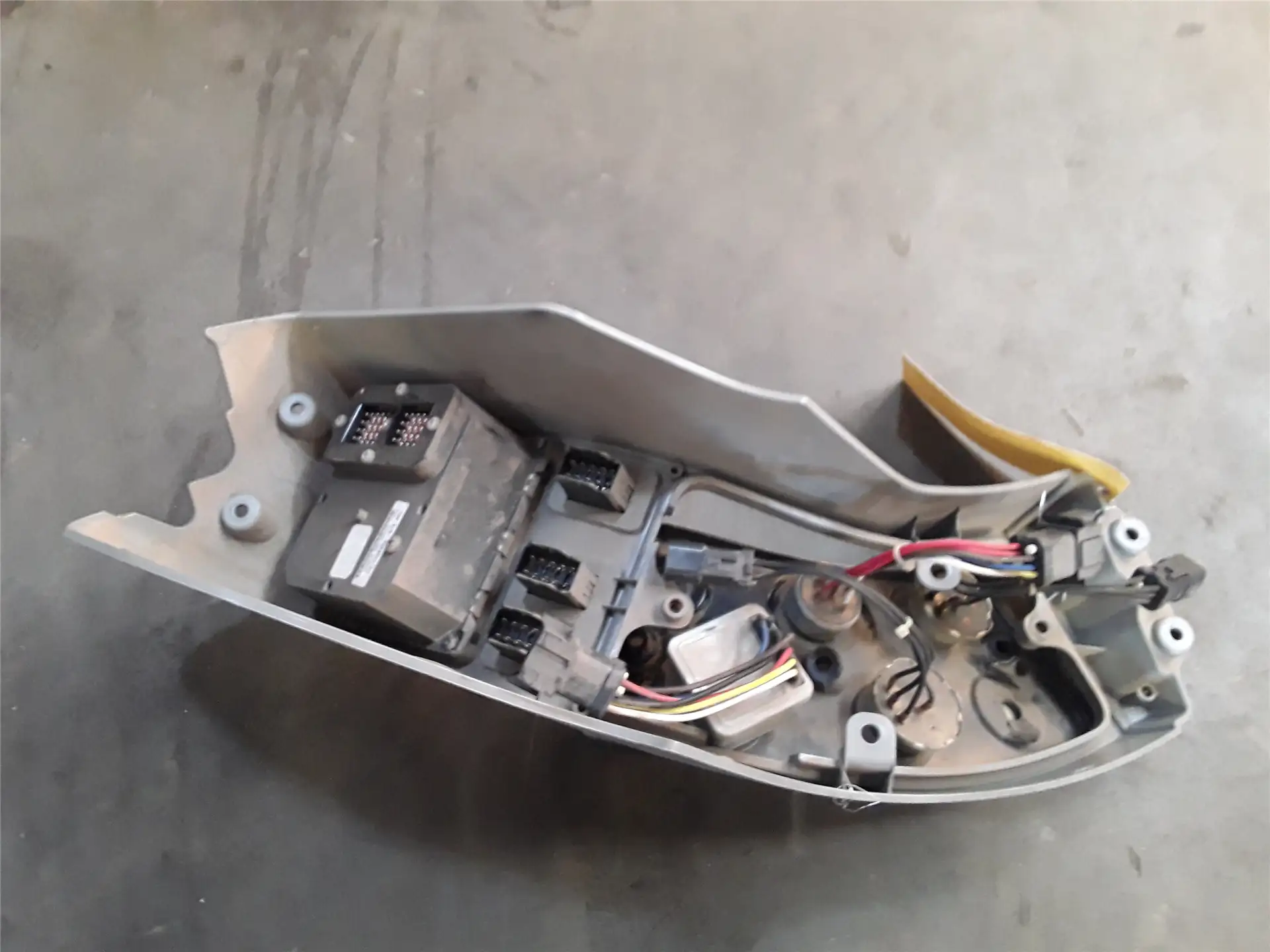 USED UPPER PANEL C image