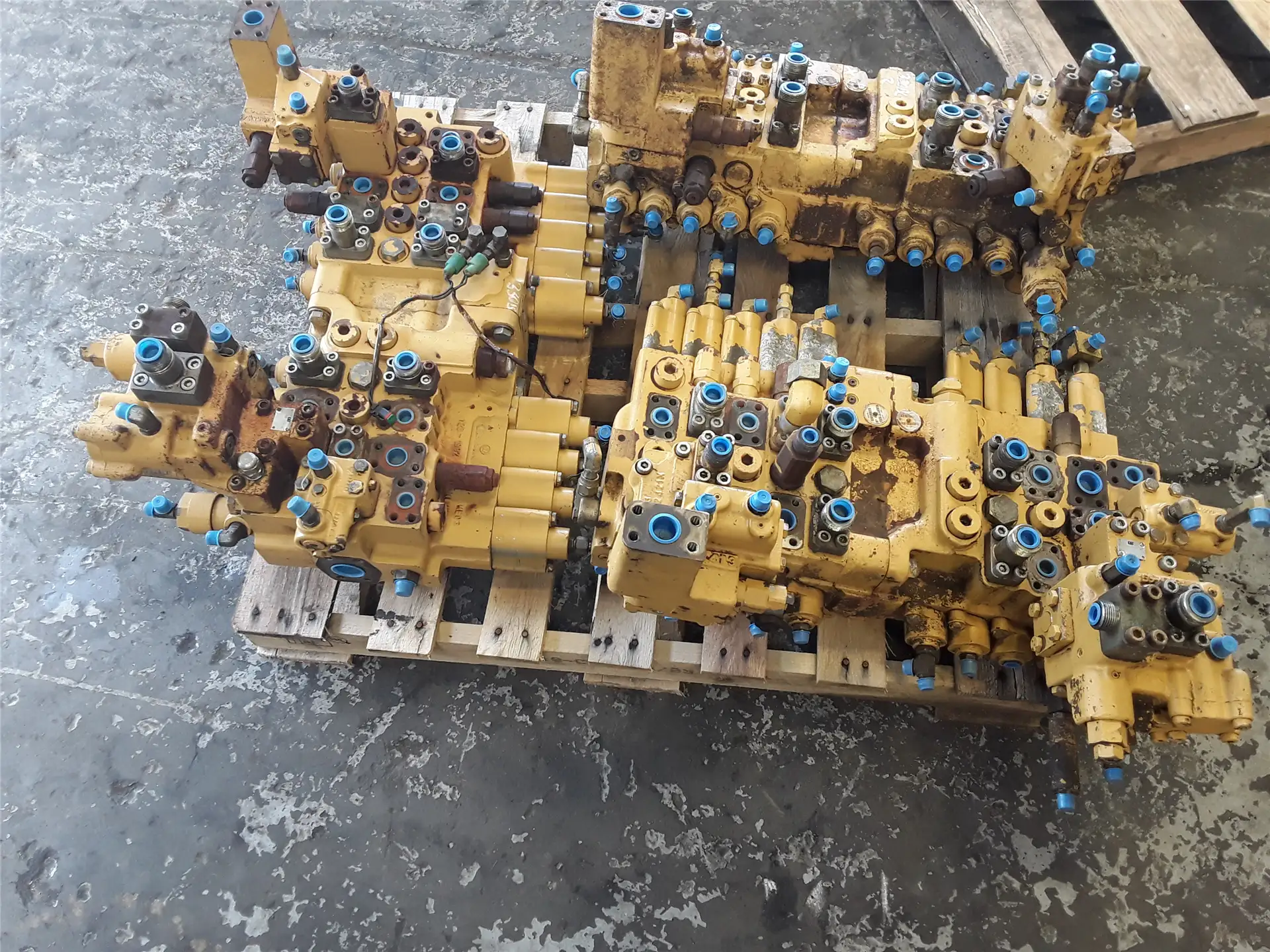 USED MAIN CONTROL image