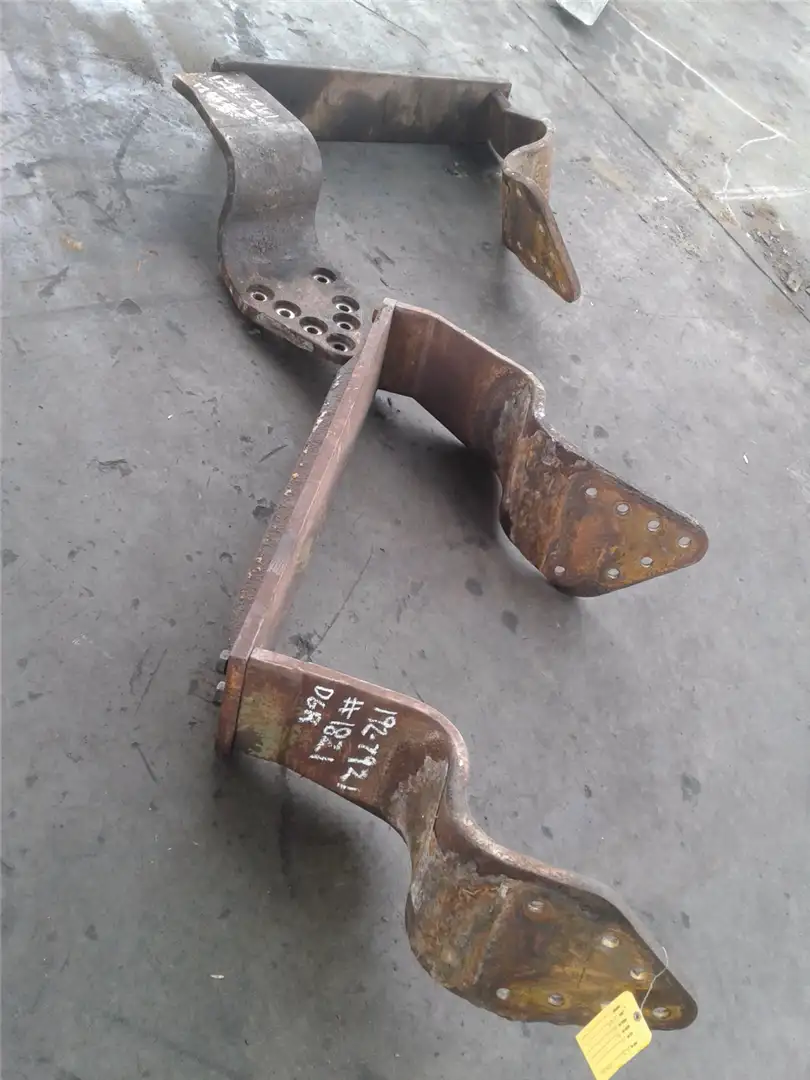 USED STRIKER BAR image