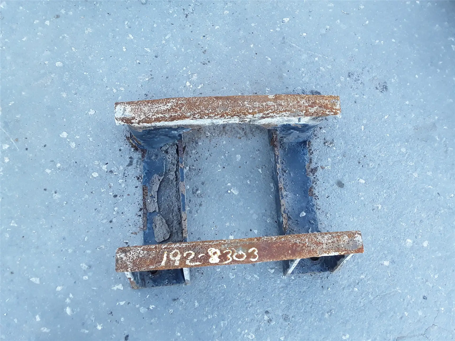 USED TRACK GUARD image