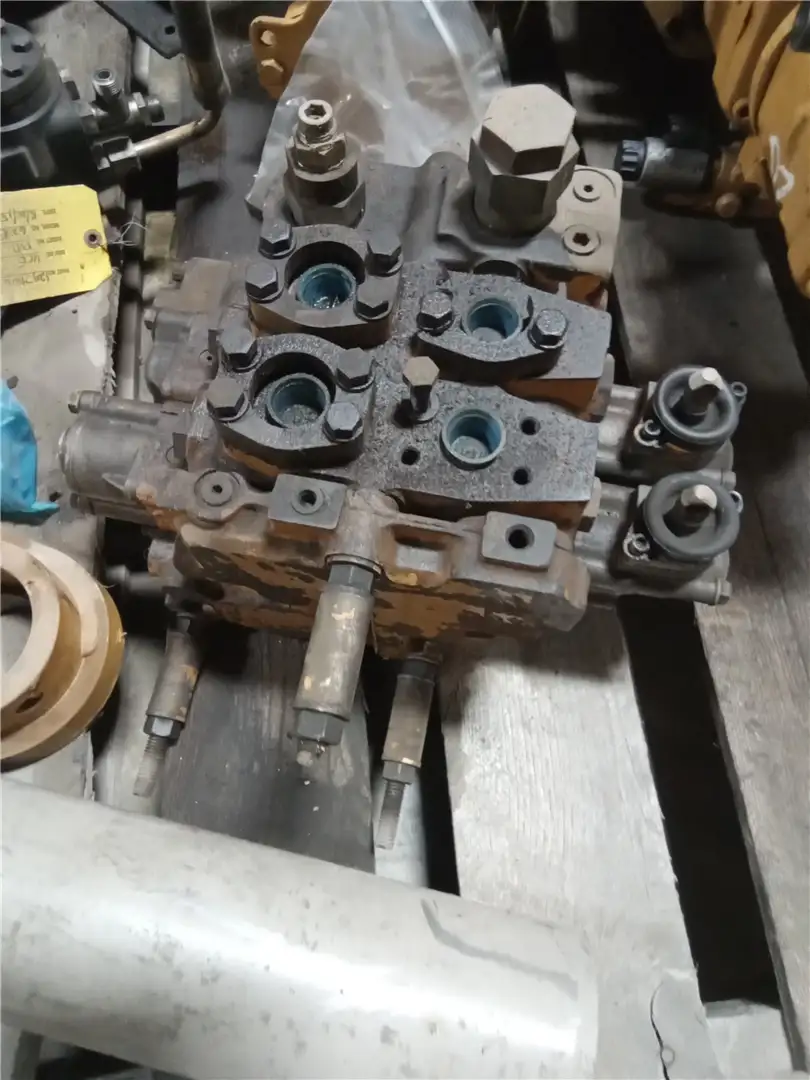 USED VALVE image