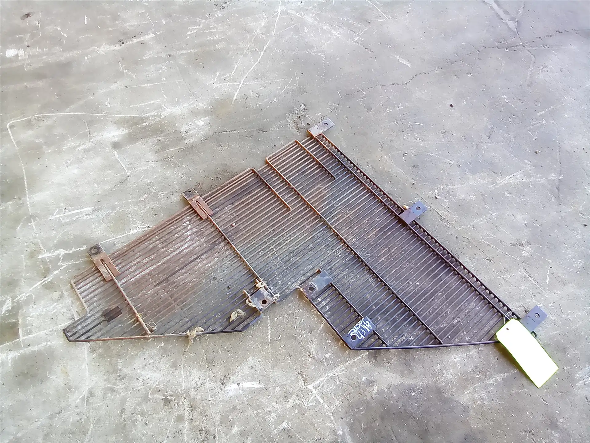 USED FAN GUARD image