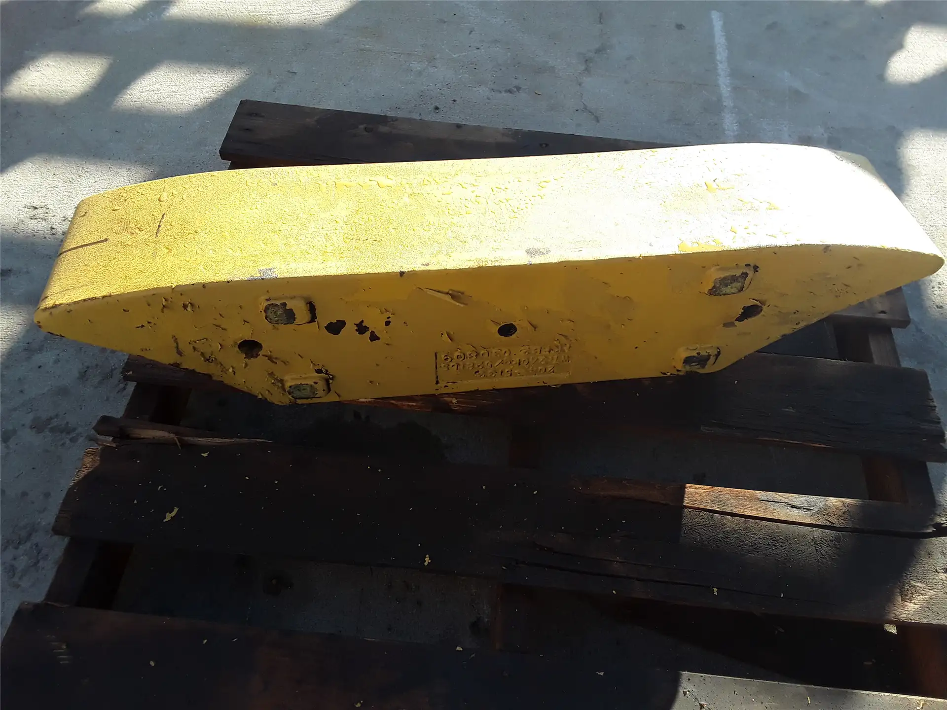 USED COUNTERWEIGHT image