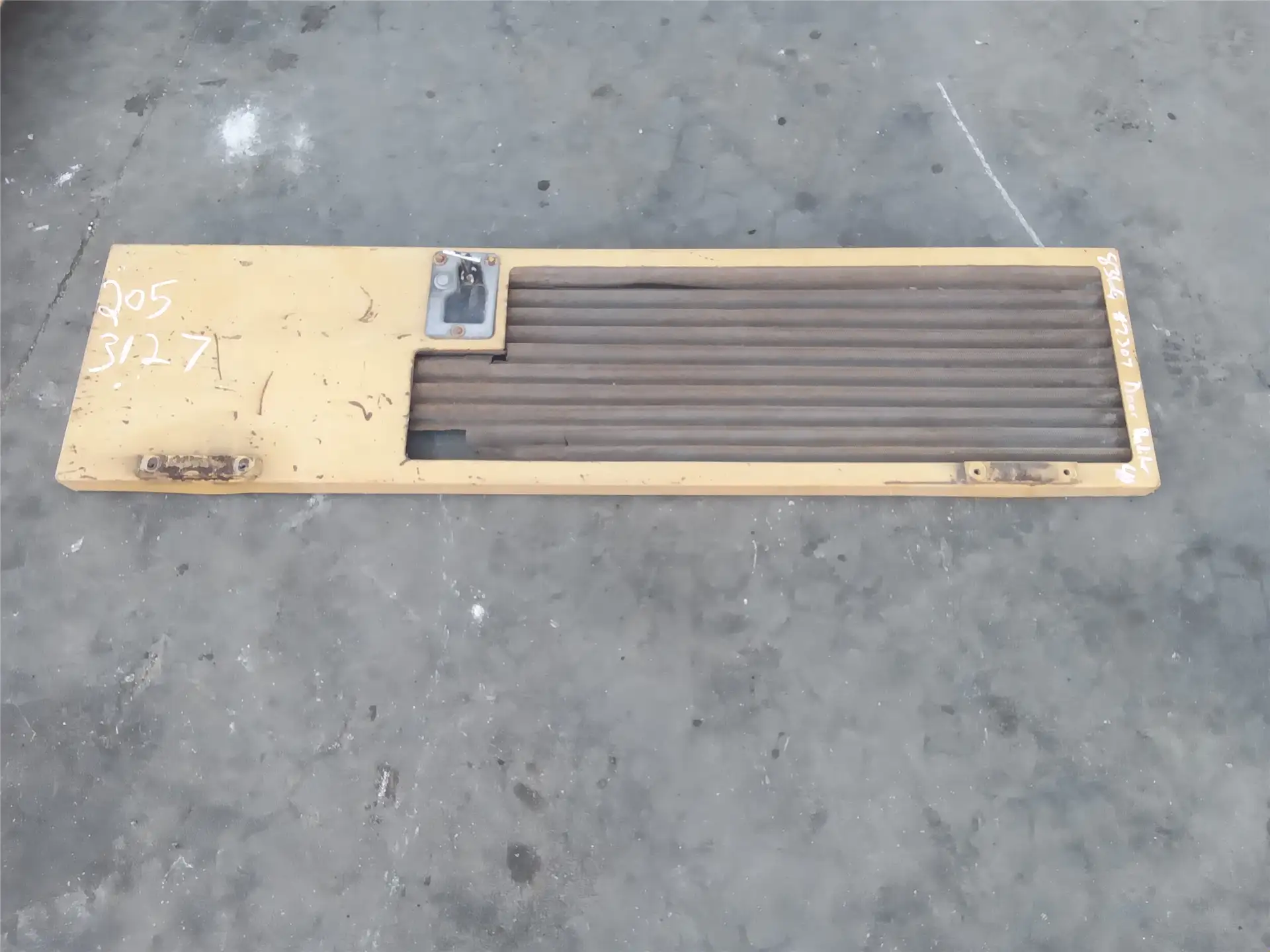 USED RH HOOD SIDE image