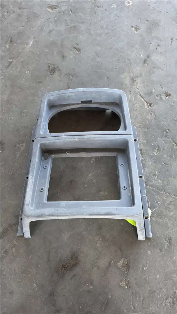 USED FRONT CONSOLE image