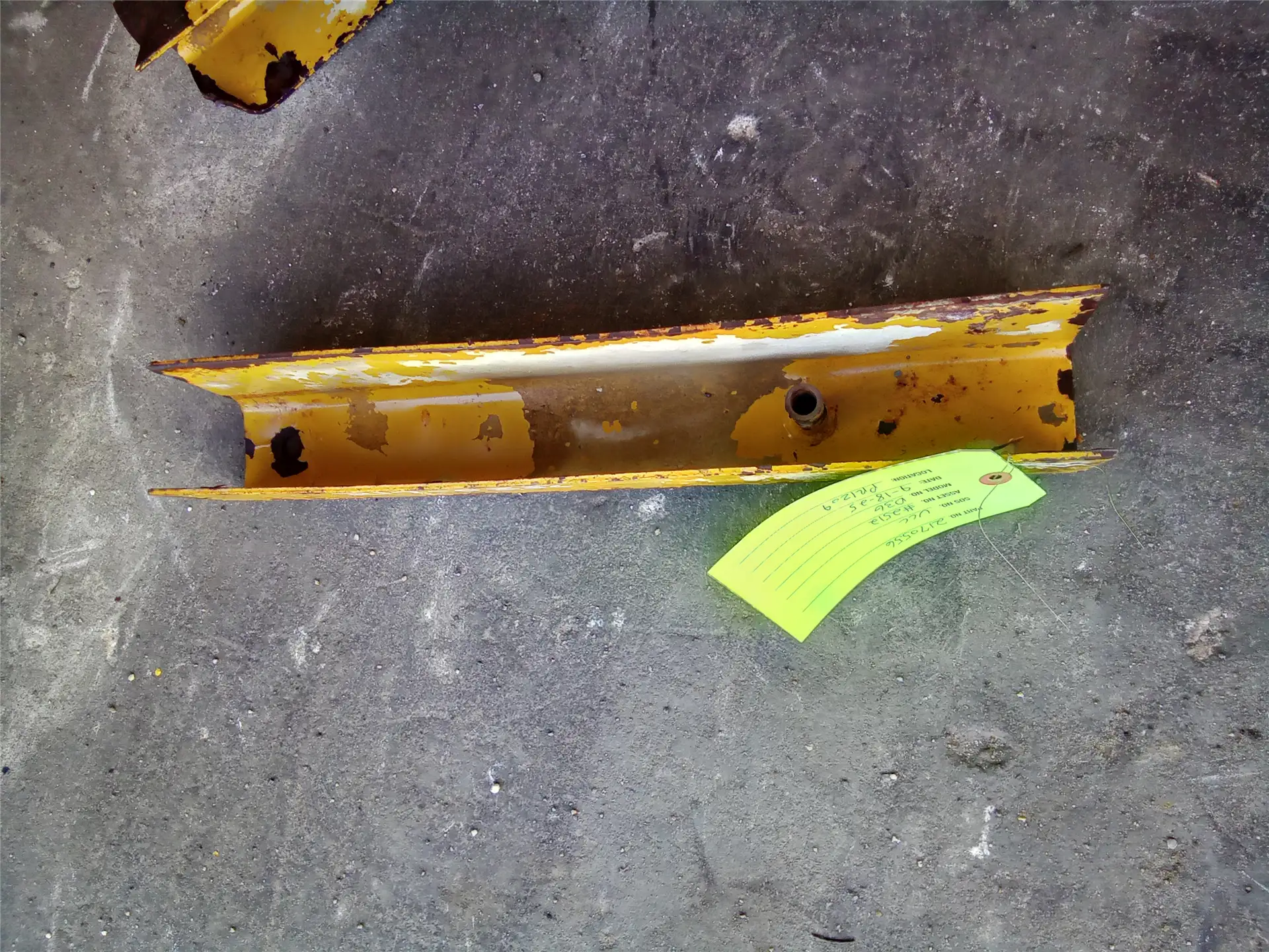 USED PLATE image