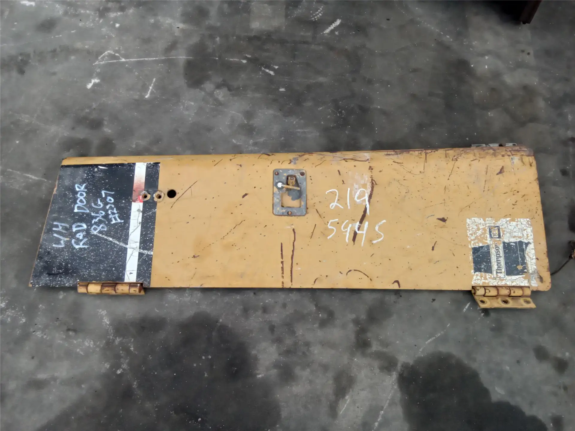 USED DOOR image