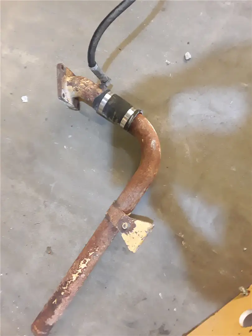 USED TUBE WITH ELB image