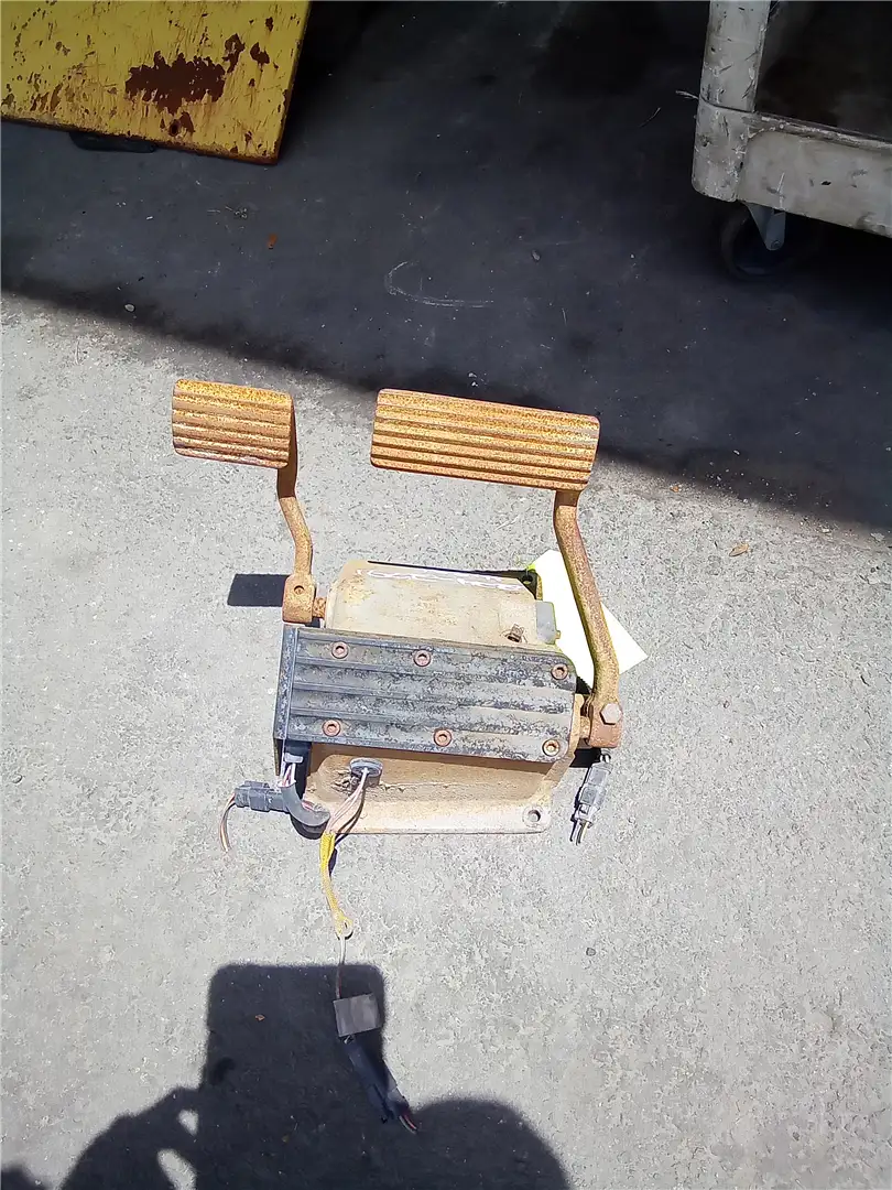 USED PEDAL GP image