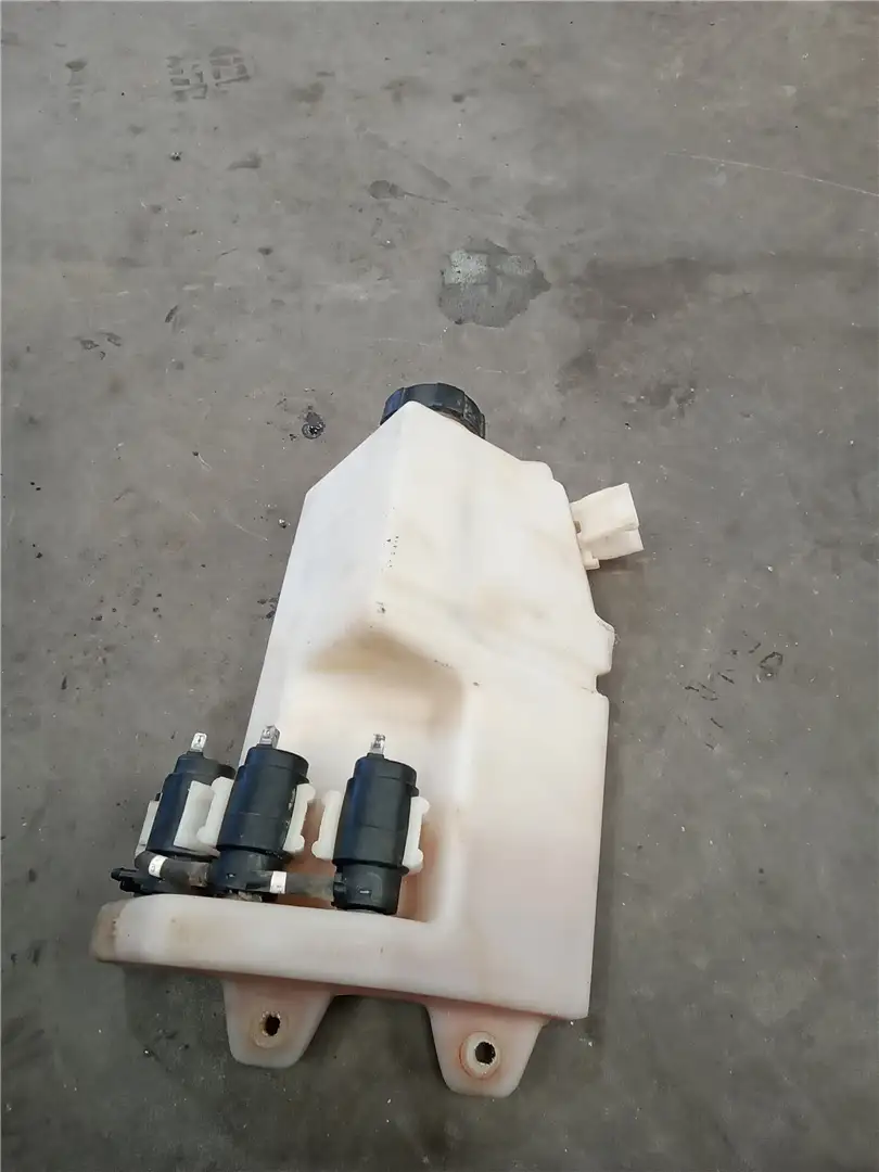 USED TANK image