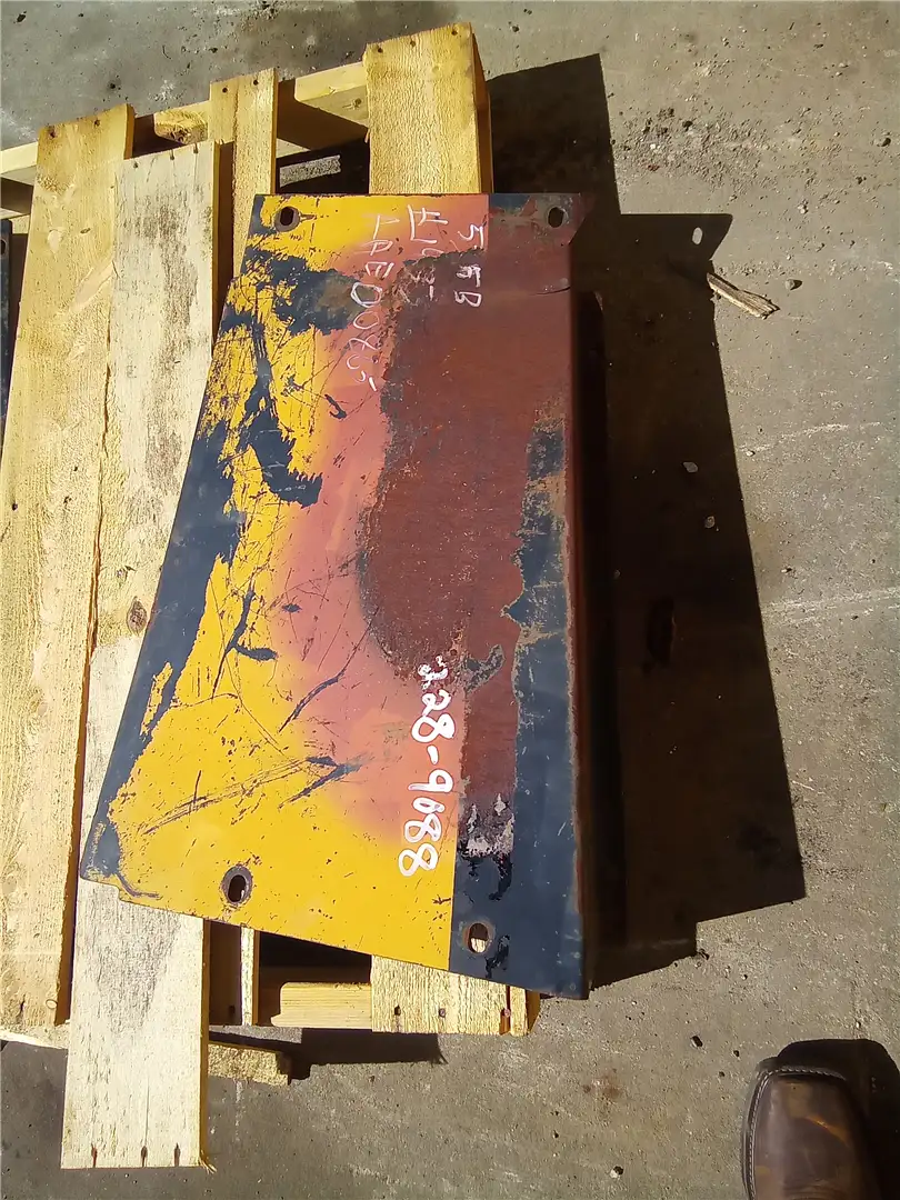USED LH PANEL image