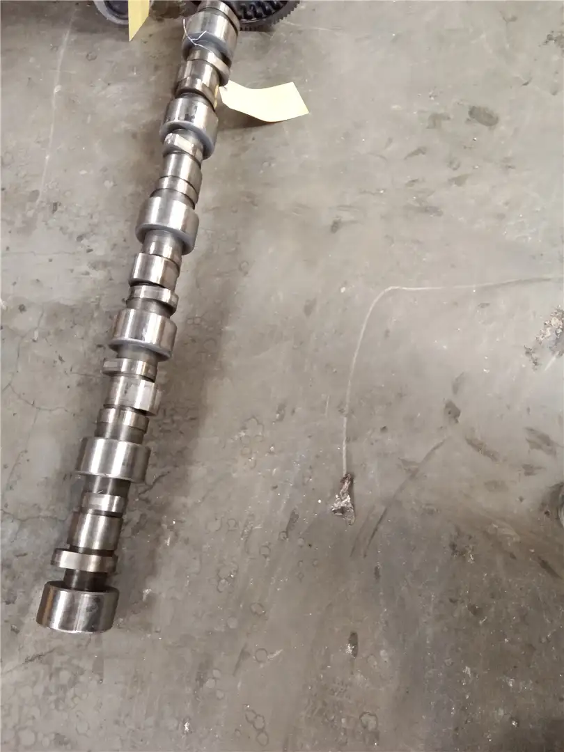 USED CAMSHAFT image