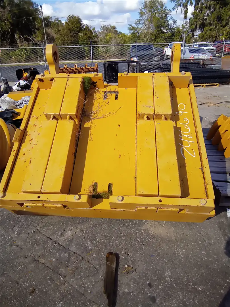 USED COUNTERWEIGHT image