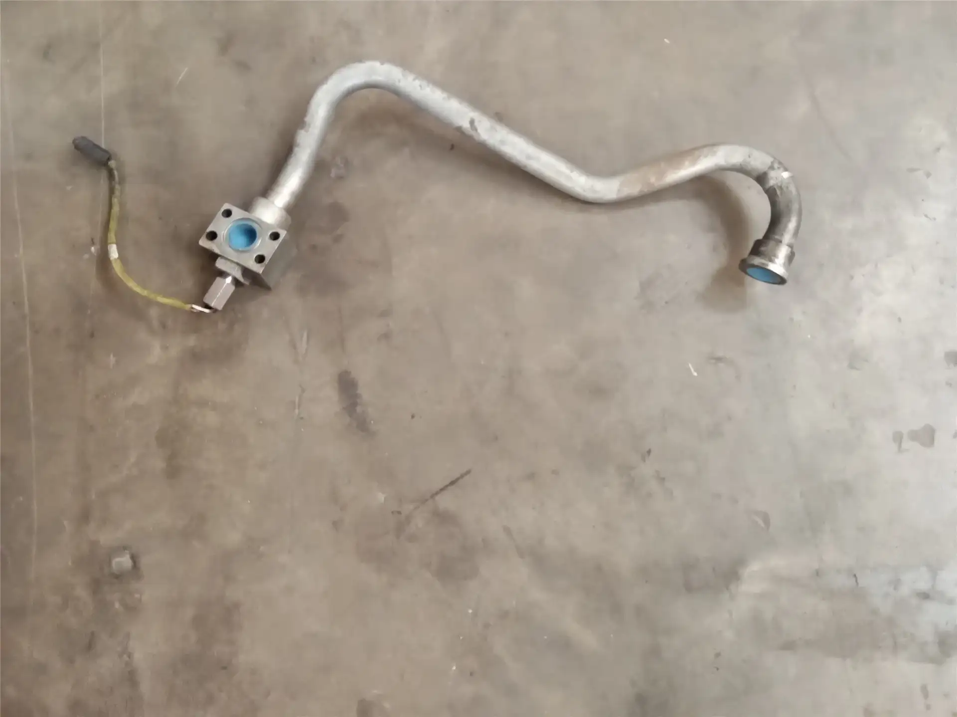 USED TUBE image