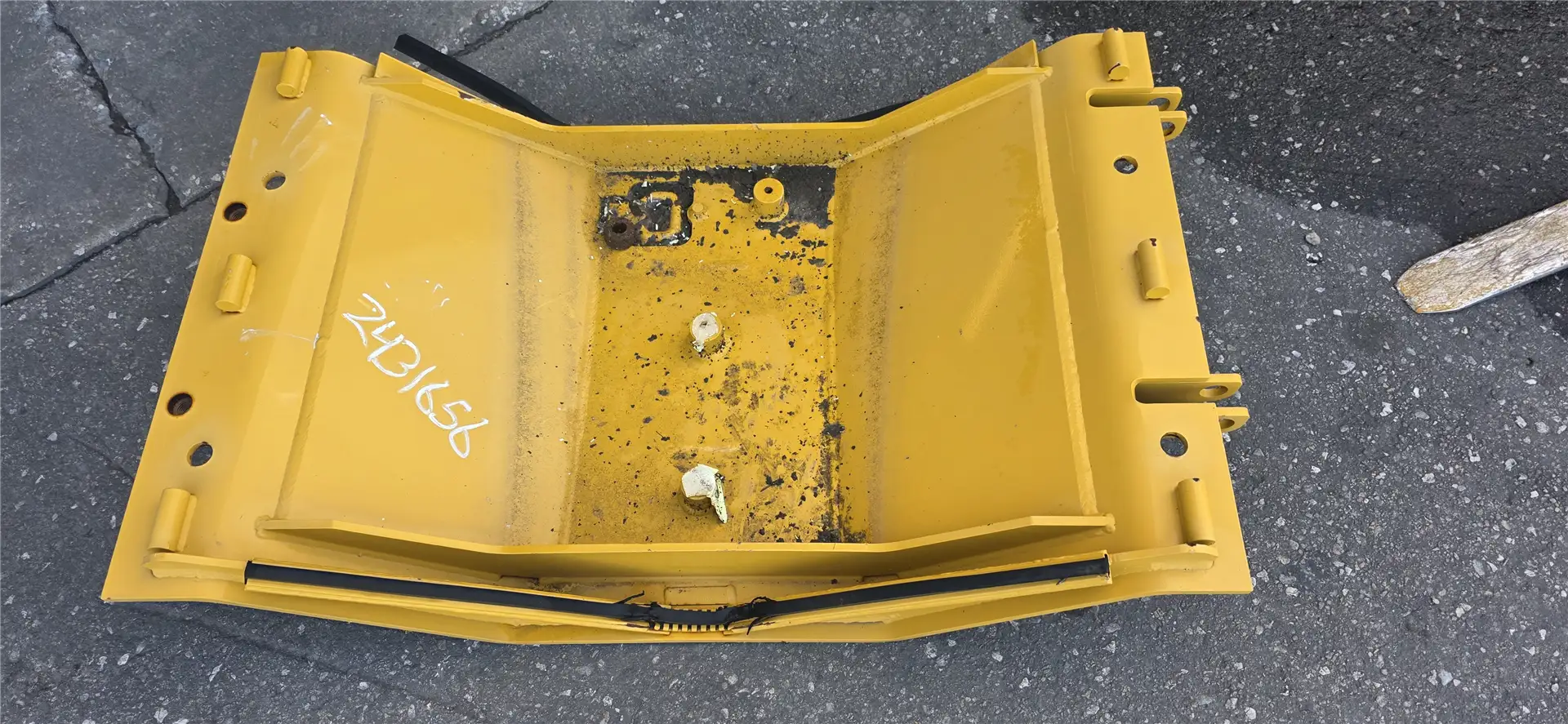 USED GUARD image