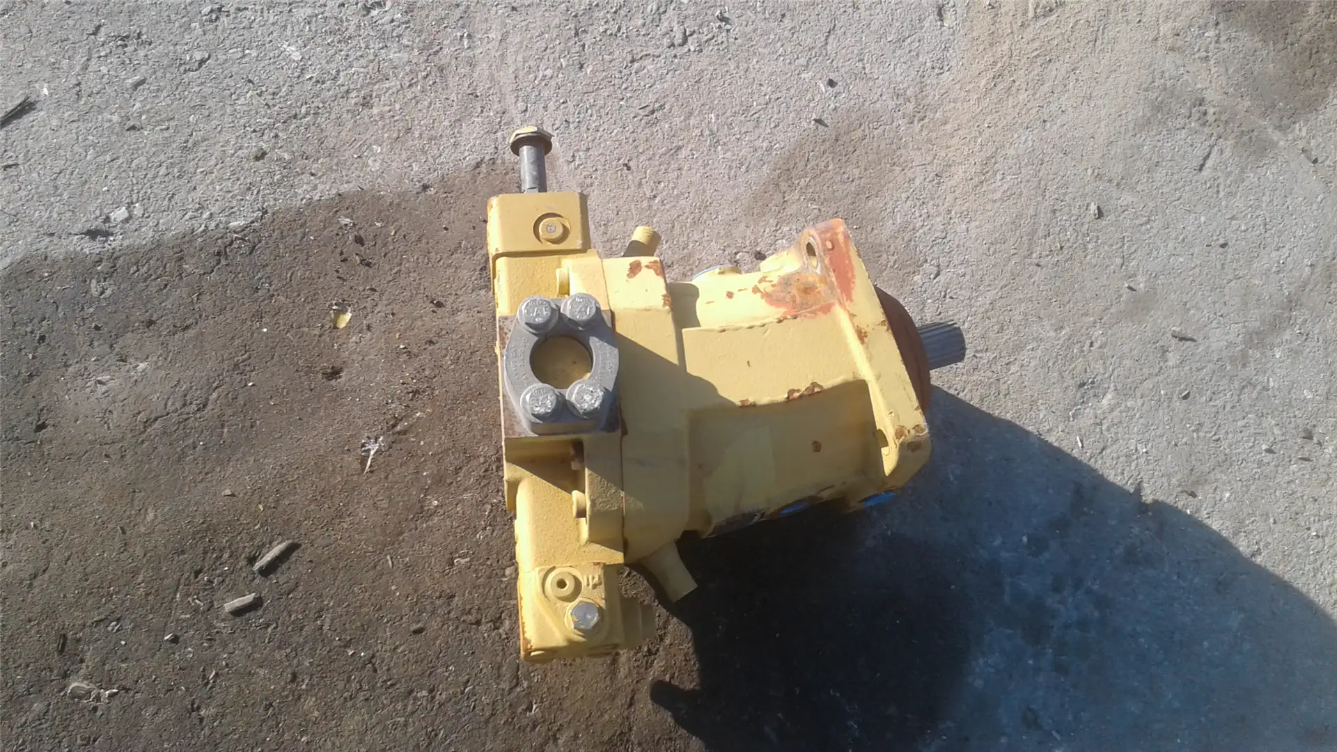 USED PISTON MOTOR image