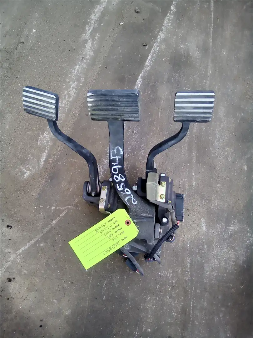 USED PEDAL GP image