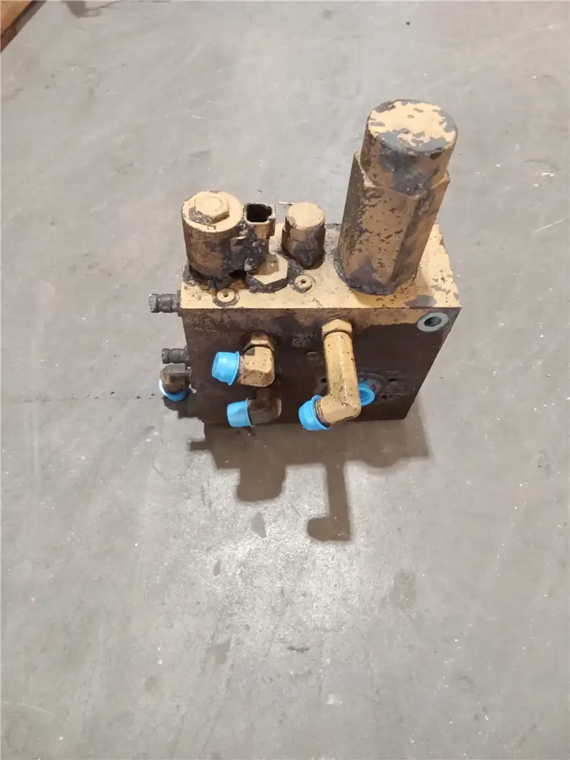 USED VALVE image