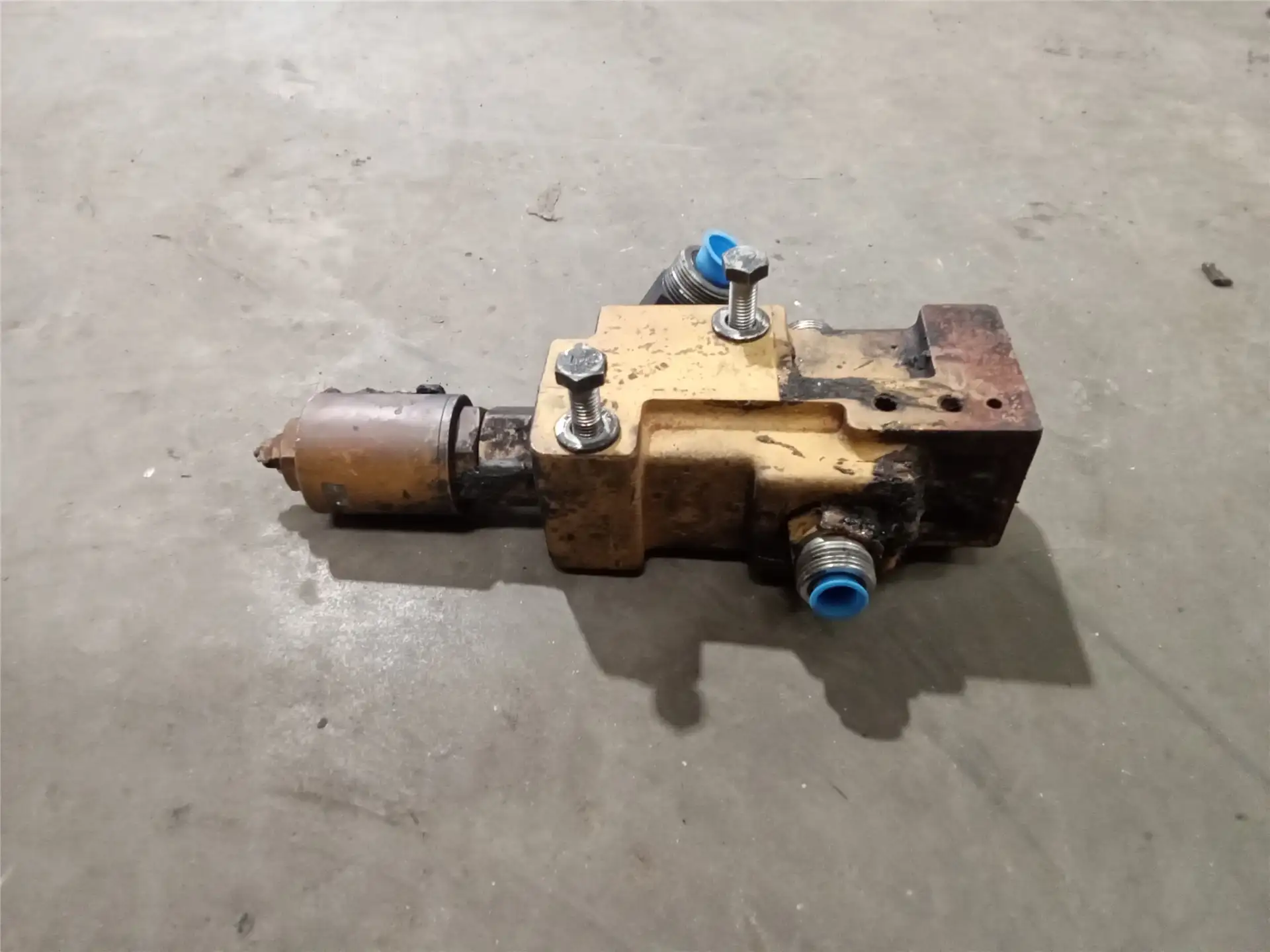 USED VALVE image