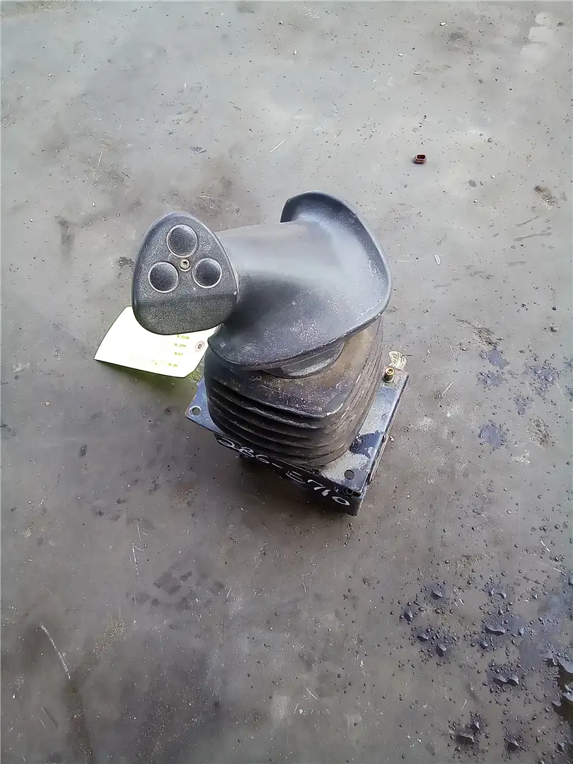 USED JOYSTICK CONT image