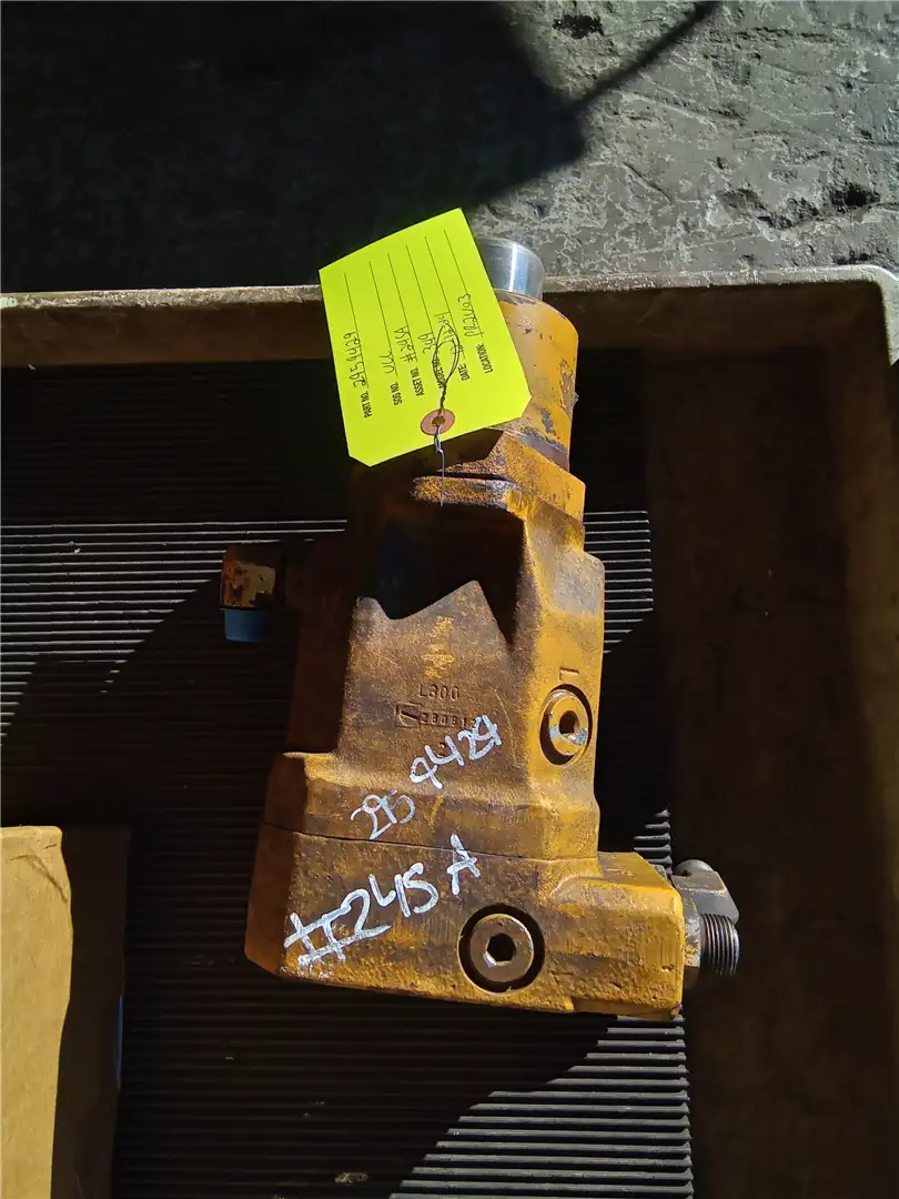 USED PISTON MOTOR image