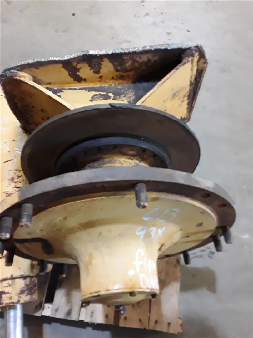 USED REAR HUB AS image