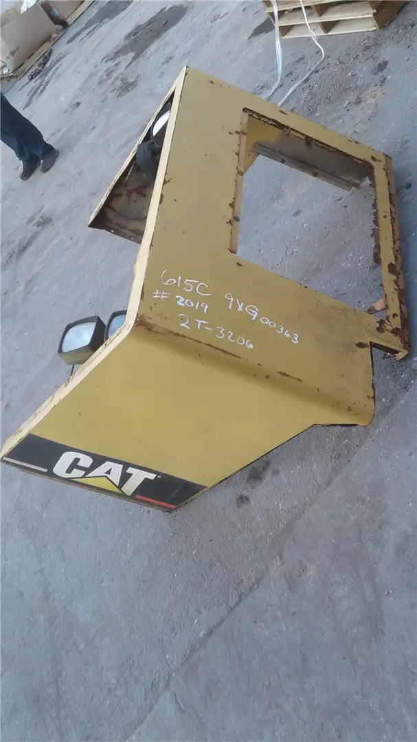 USED 615 HOOD AS image