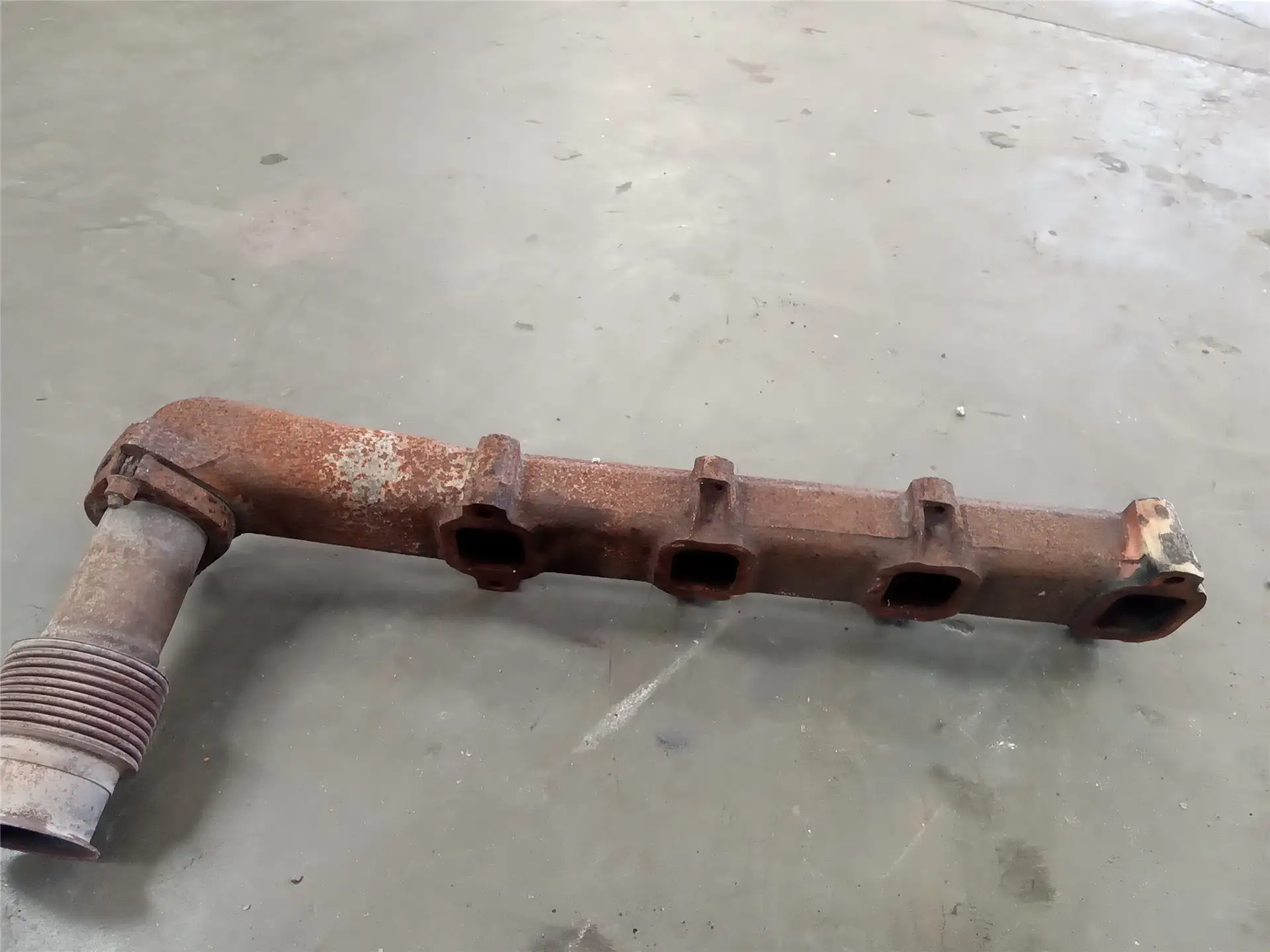 USED LH EXHAUST MA image