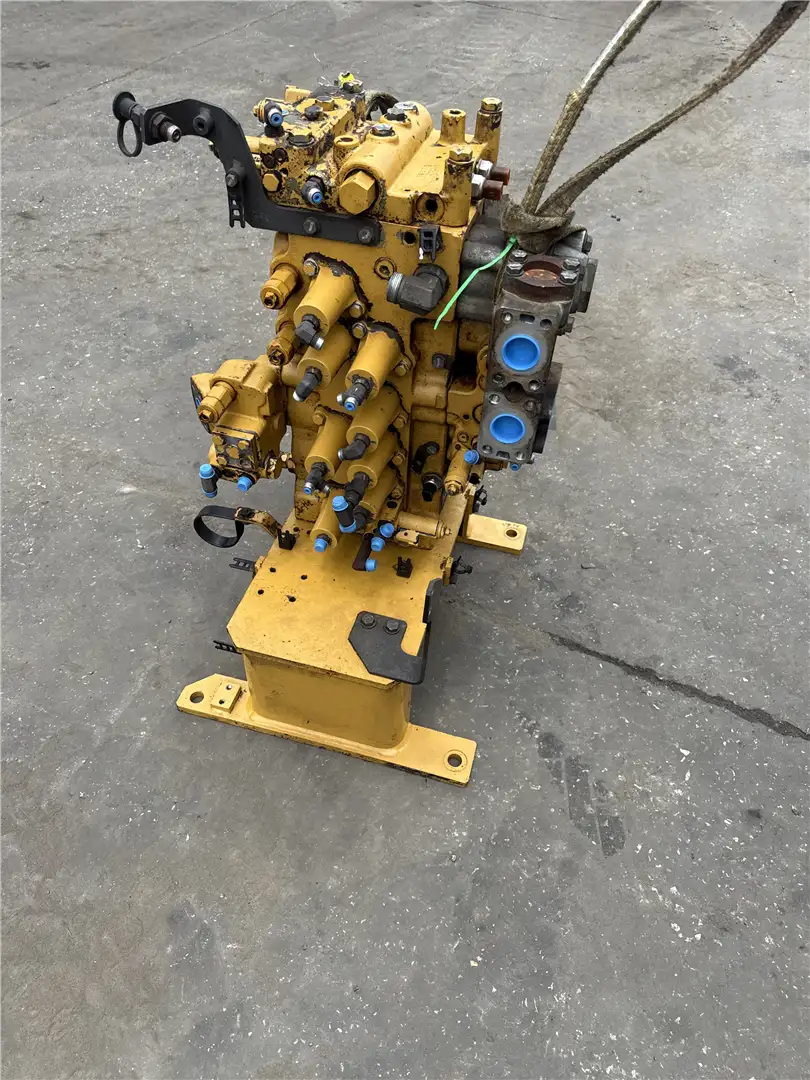 USED MAIN CONTROL image