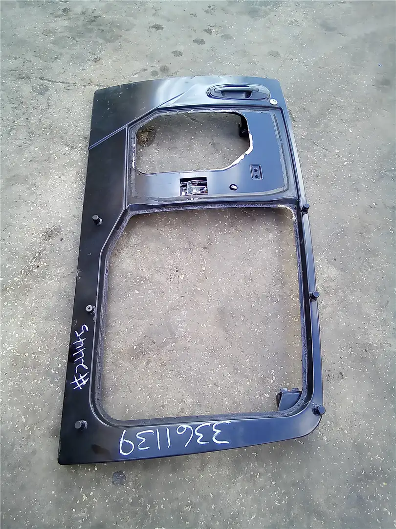 USED LH CAB DOOR image