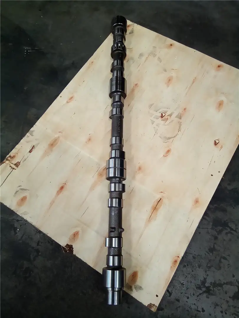 USED CAMSHAFT image