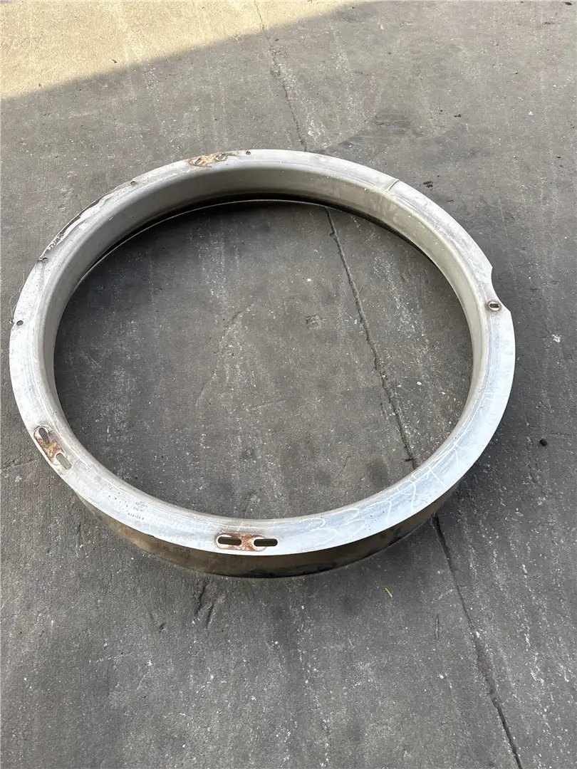 USED METAL SHROUD image