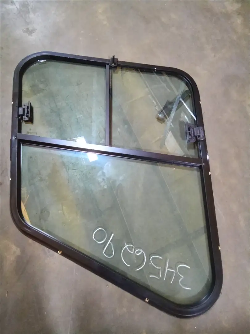 USED WINDOW LH image
