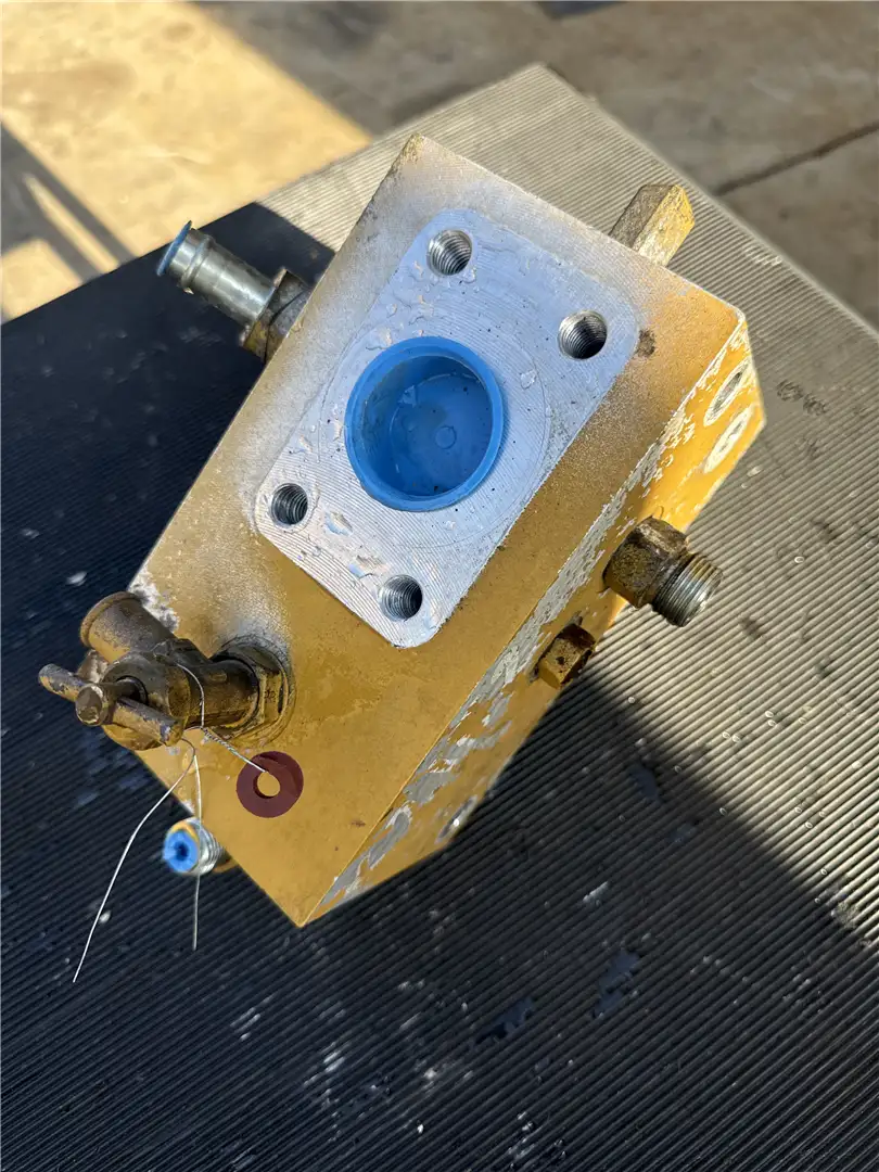 USED MANIFOLD image
