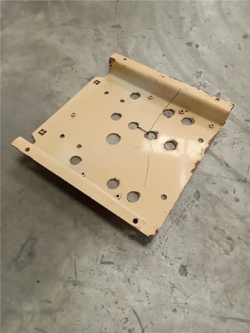 USED BRACKET AS image