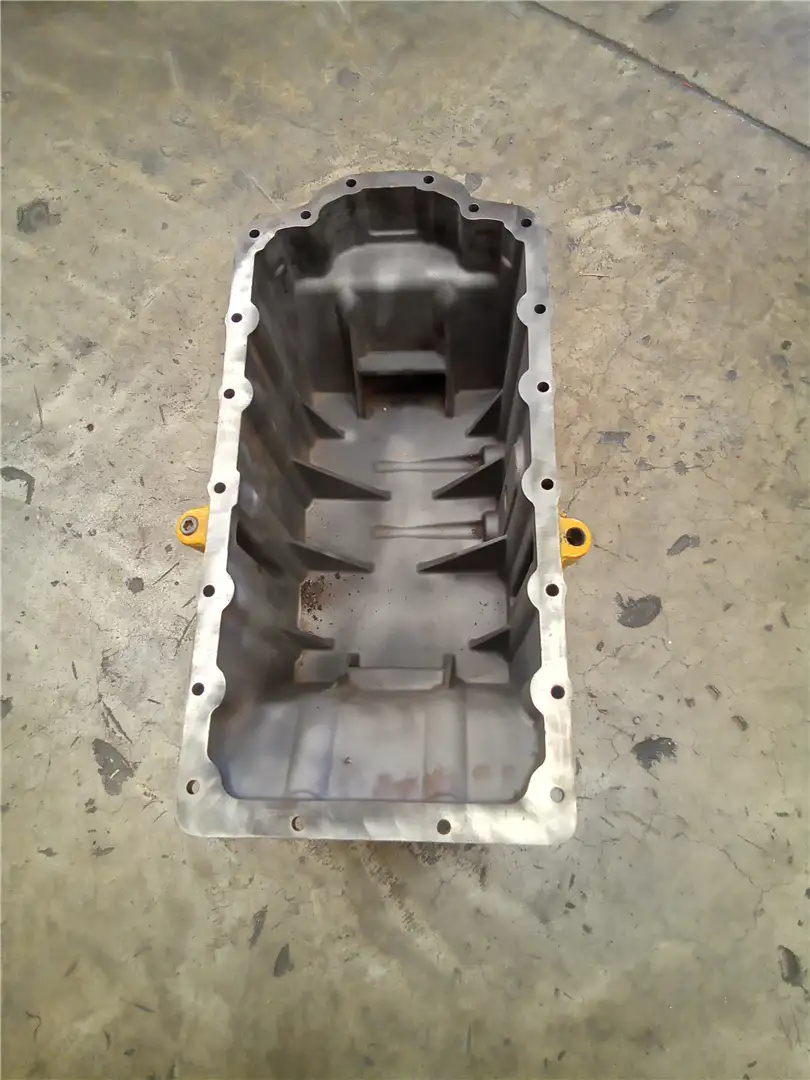 USED OIL PAN image