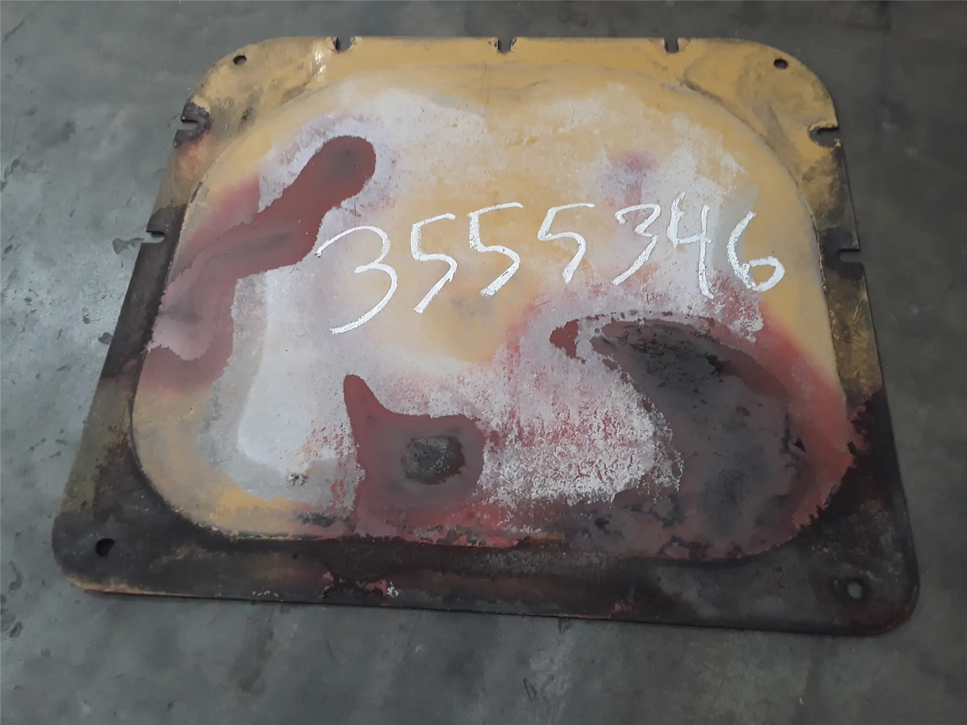 USED PLATE image