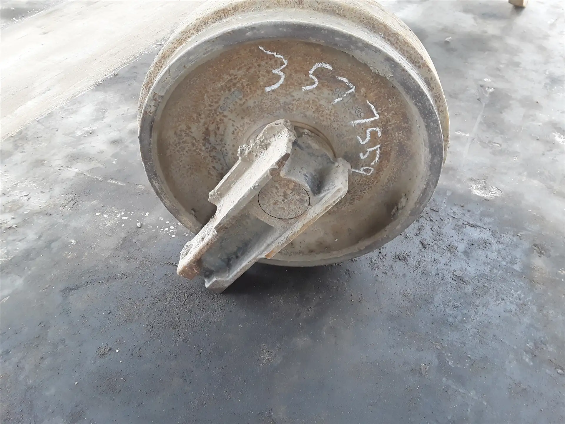 USED IDLER image