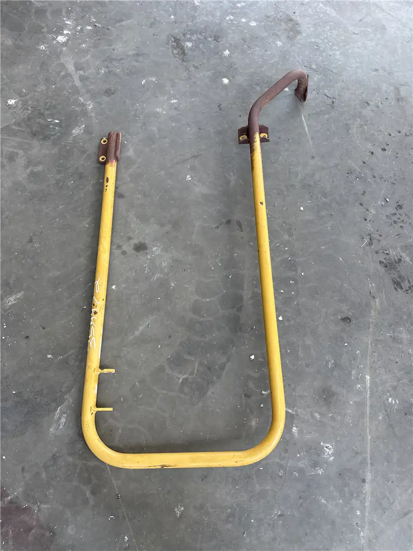 USED FRONT RH HAND image