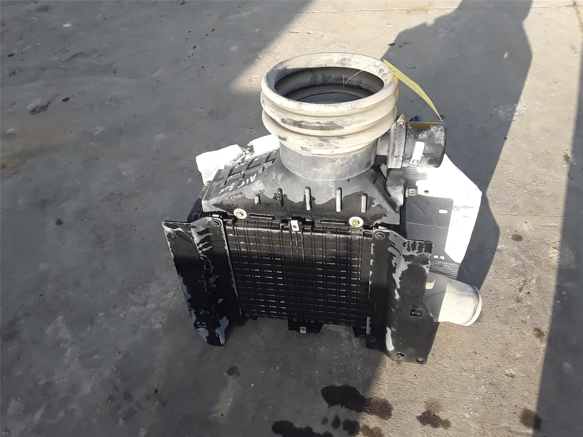 USED AIR CLEANER image
