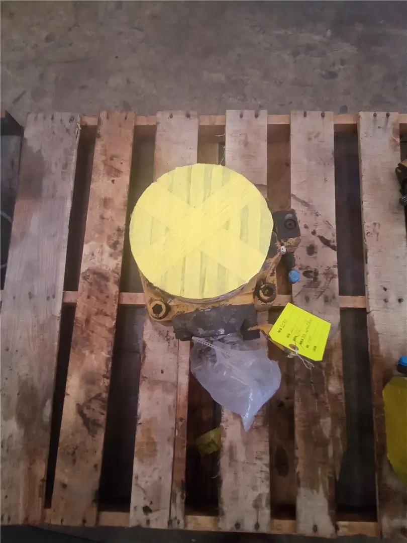 USED PISTON PUMP image
