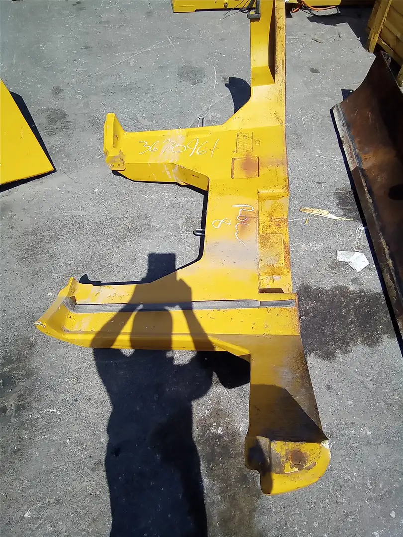 USED COUNTERWEIGHT image