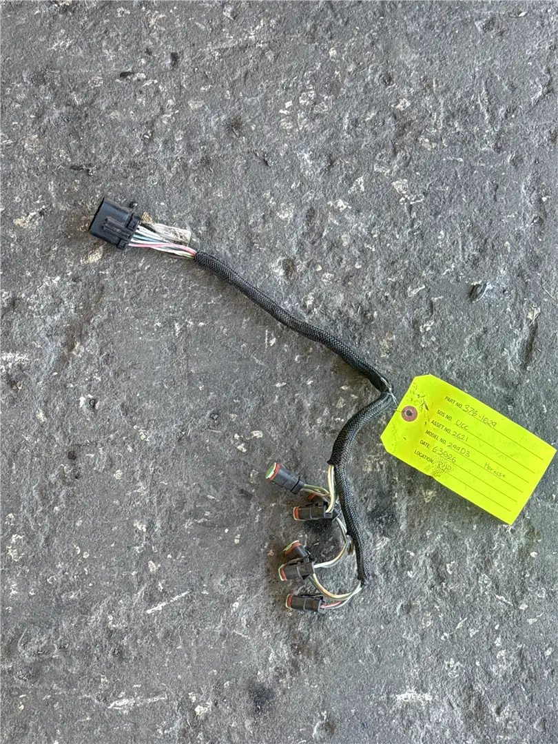 USED HARNESS AS image