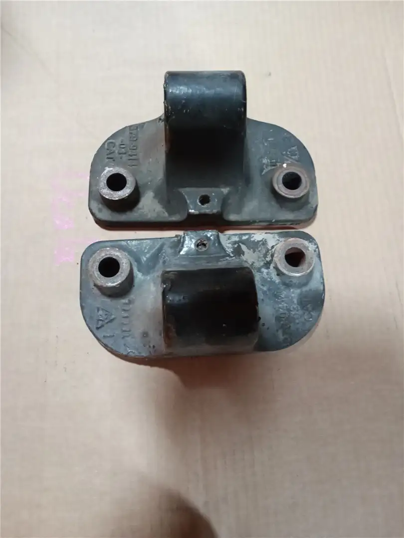 USED BRACKET image