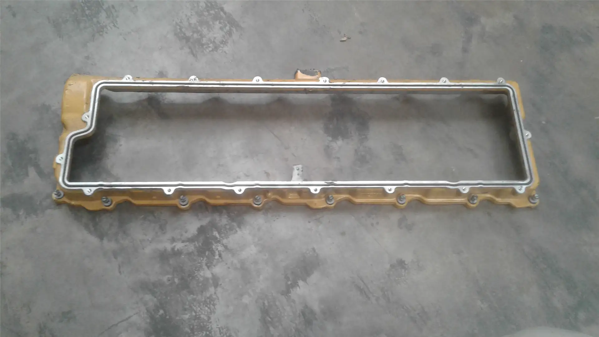 USED COVER AS image