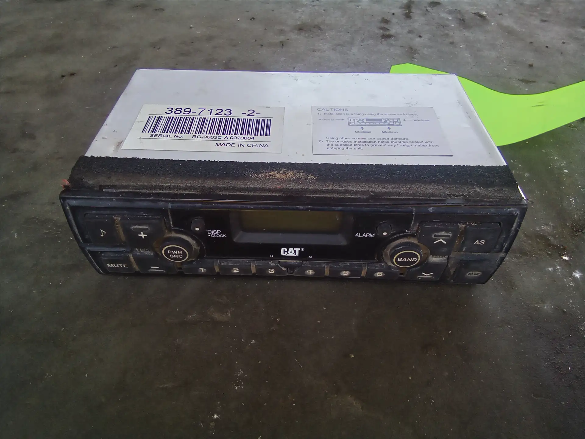 USED RADIO image