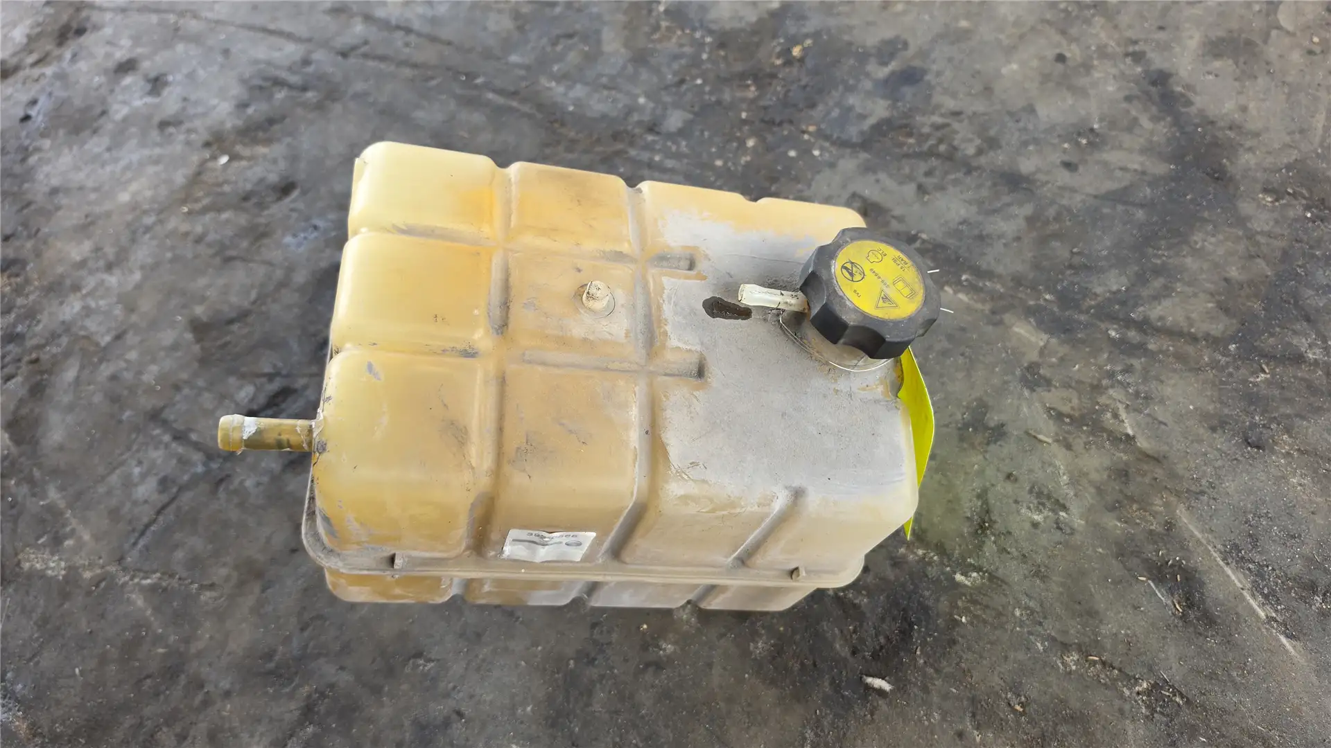 USED COOLANT TANK image