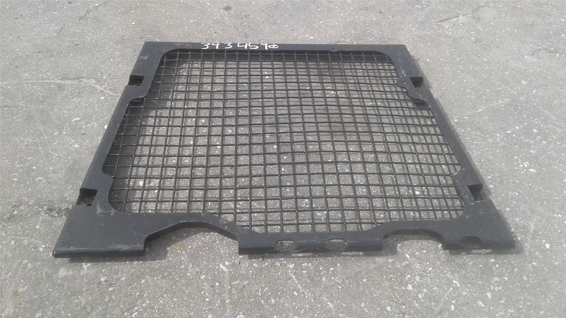 USED SCREEN CAB (R image